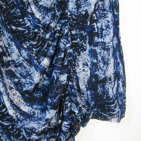 * Kenneth Cole Blouse Plus Size 2X Blue Floral Ruffle Runs Small - Picture 4 of 4